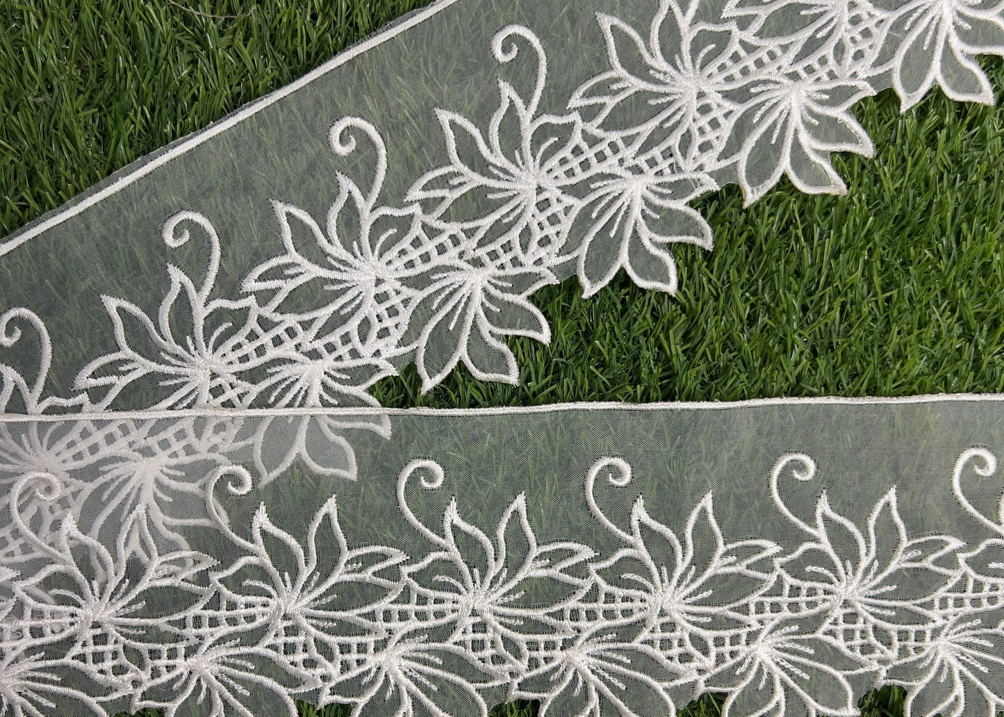 Premium Imported 4.5-Inch Organza Lace for Pakistani Dresses & Dupattas #18