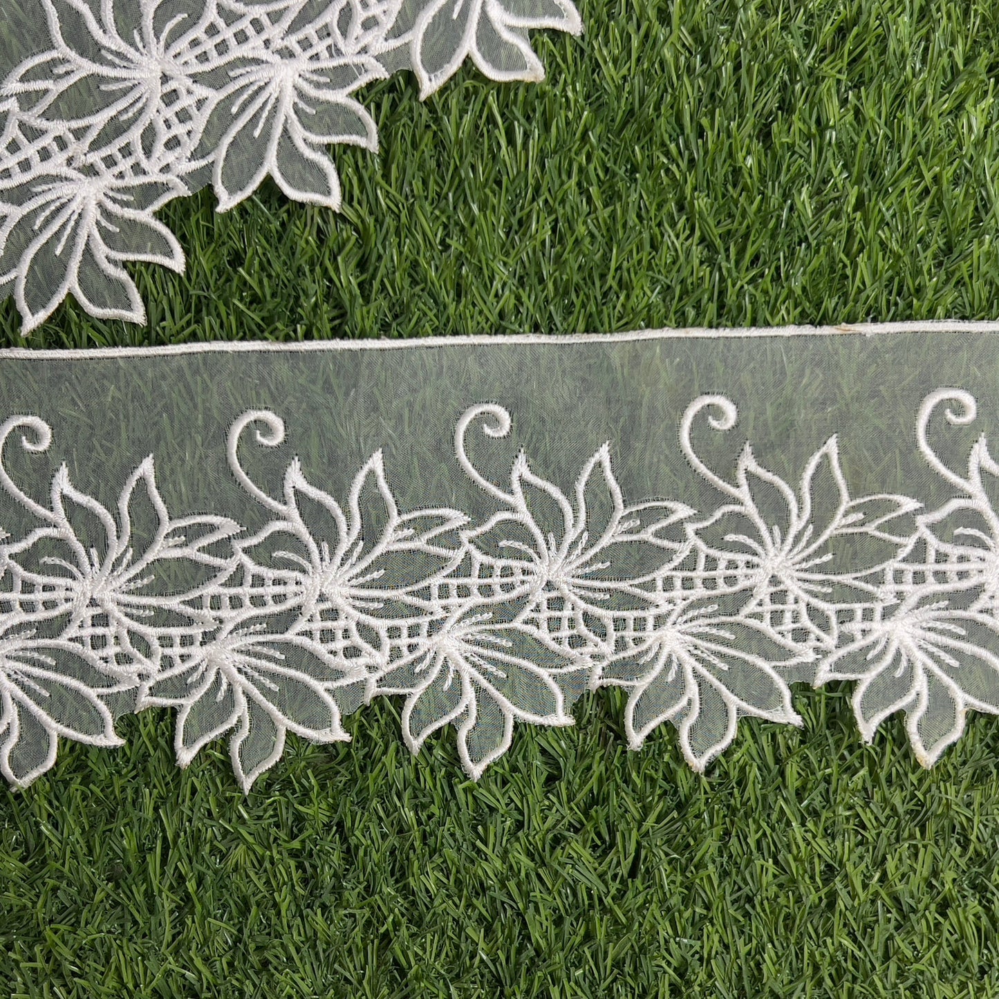 Premium Imported 4.5-Inch Organza Lace for Pakistani Dresses & Dupattas #18